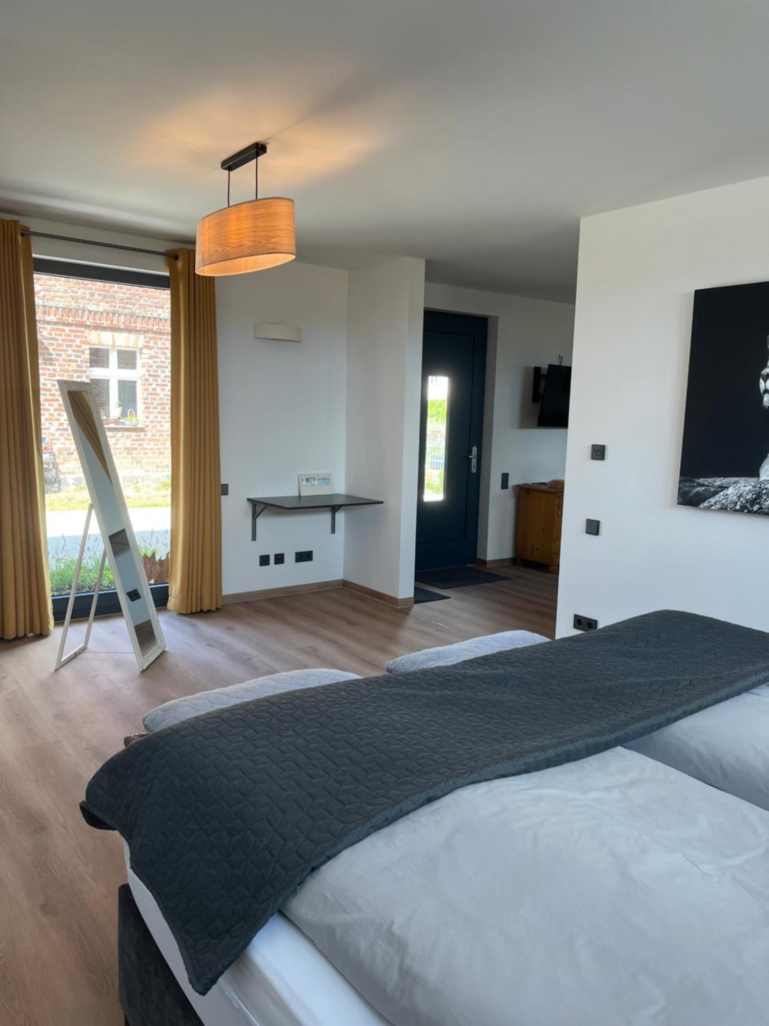 Moderne Barrierefreie Wohnung Auf Dem Land Bei Neuruppin Lichtenberg  Екстериор снимка